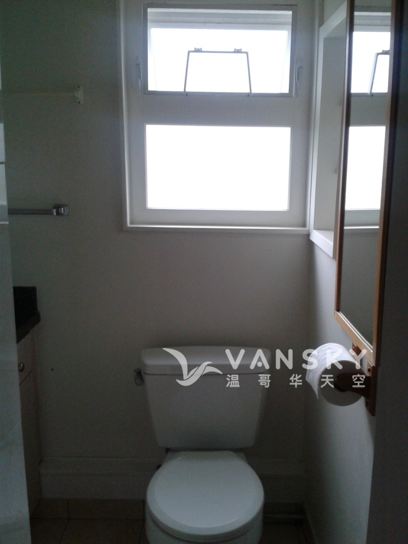 260411121035_Bathroom 1.jpg